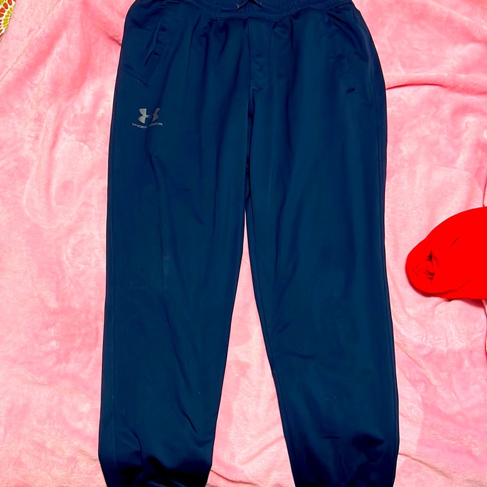 Under Armour Size L sweatpants